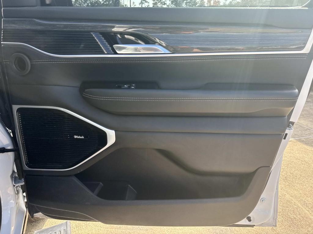 used 2022 Jeep Wagoneer car, priced at $38,998