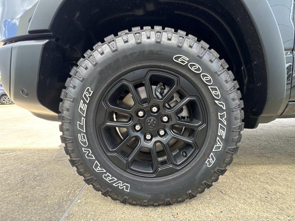 new 2025 Ram 1500 car, priced at $69,811