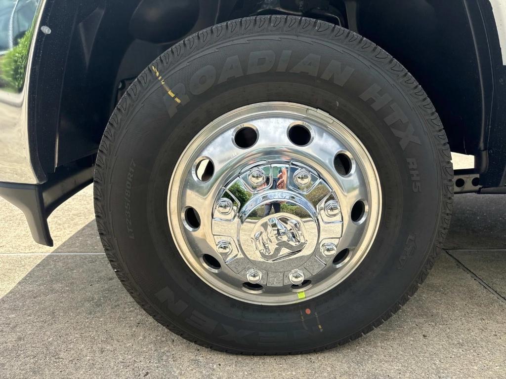 new 2025 Ram 3500 car, priced at $68,775