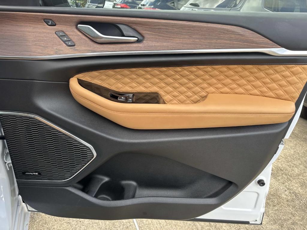 used 2022 Jeep Grand Cherokee car, priced at $40,598