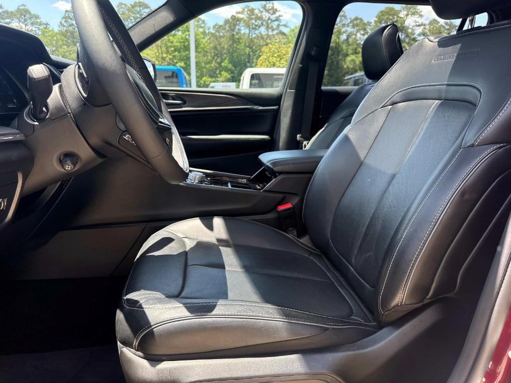 used 2023 Jeep Grand Cherokee L car, priced at $38,998