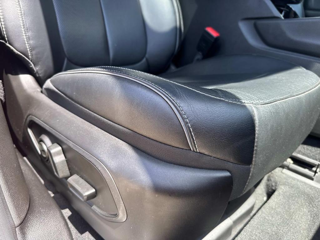 used 2023 Jeep Grand Cherokee L car, priced at $37,498