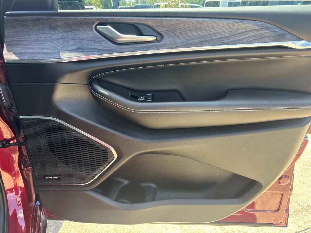 used 2023 Jeep Grand Cherokee L car, priced at $38,998