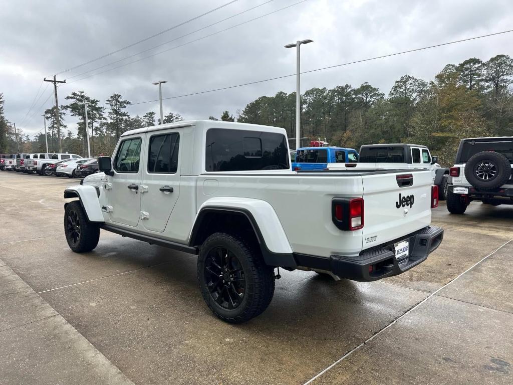 new 2025 Jeep Gladiator car, priced at $41,290