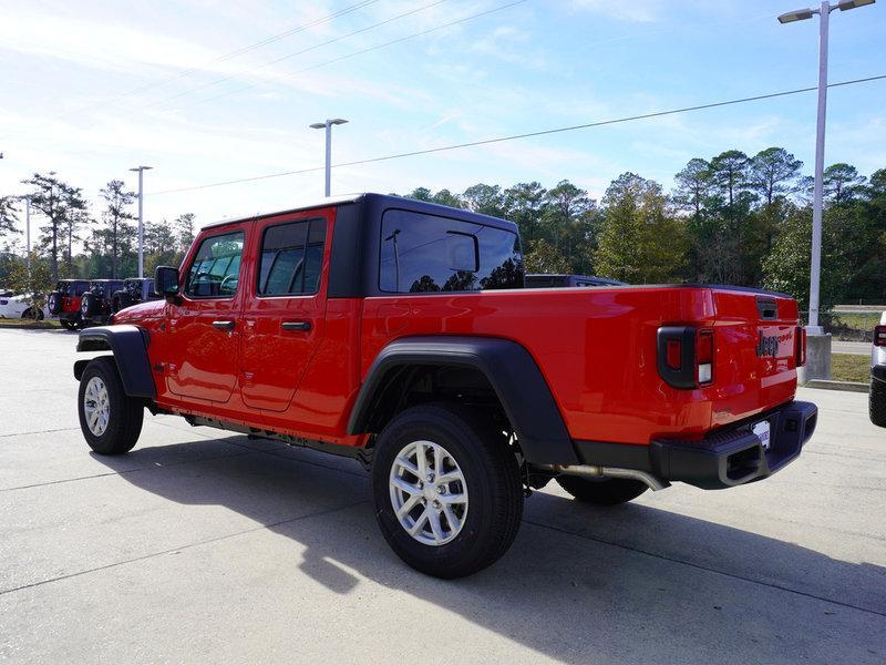 new 2023 Jeep Gladiator car, priced at $43,027