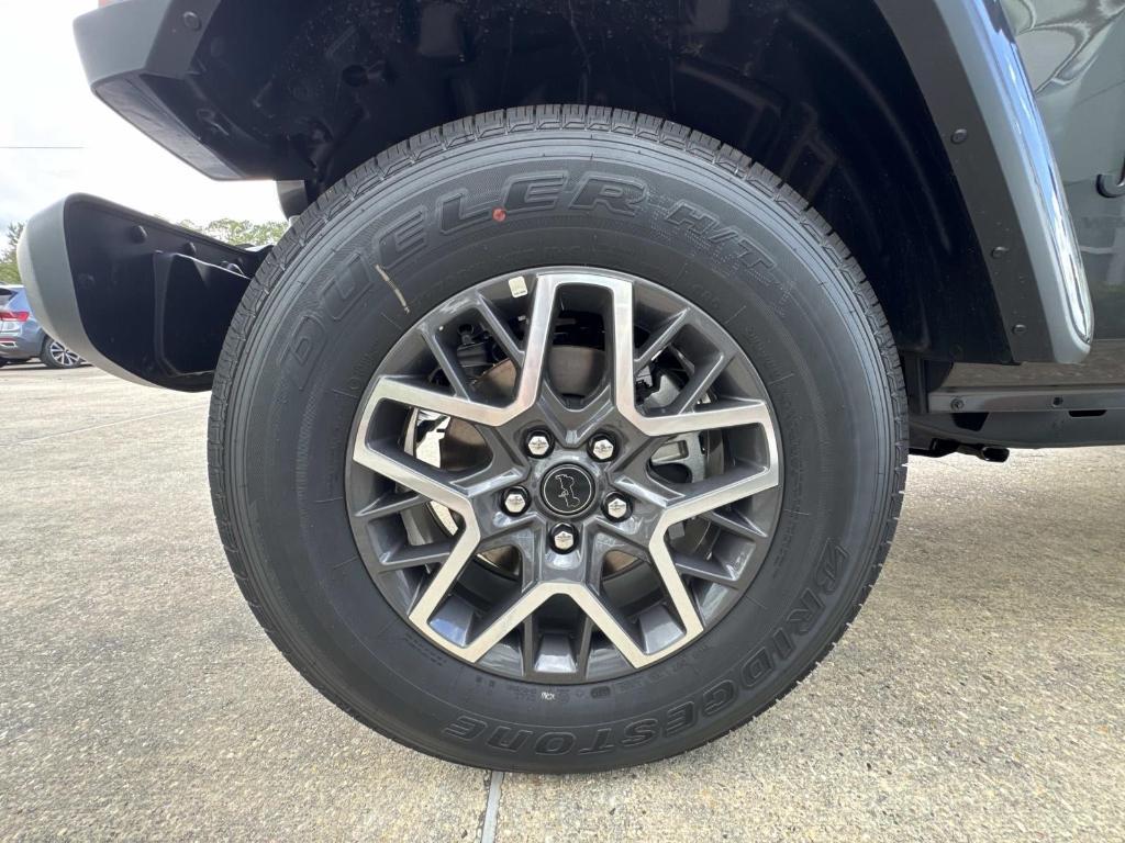 new 2025 Jeep Wrangler car, priced at $52,320