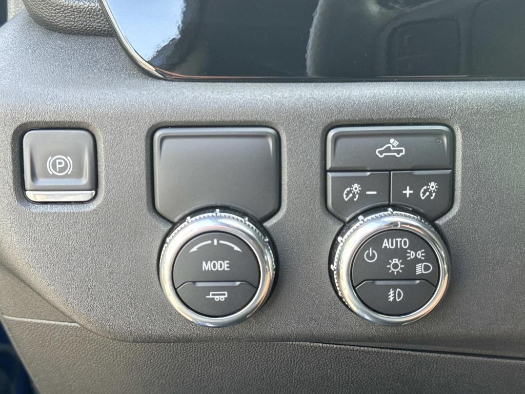 used 2023 GMC Sierra 1500 car, priced at $33,998
