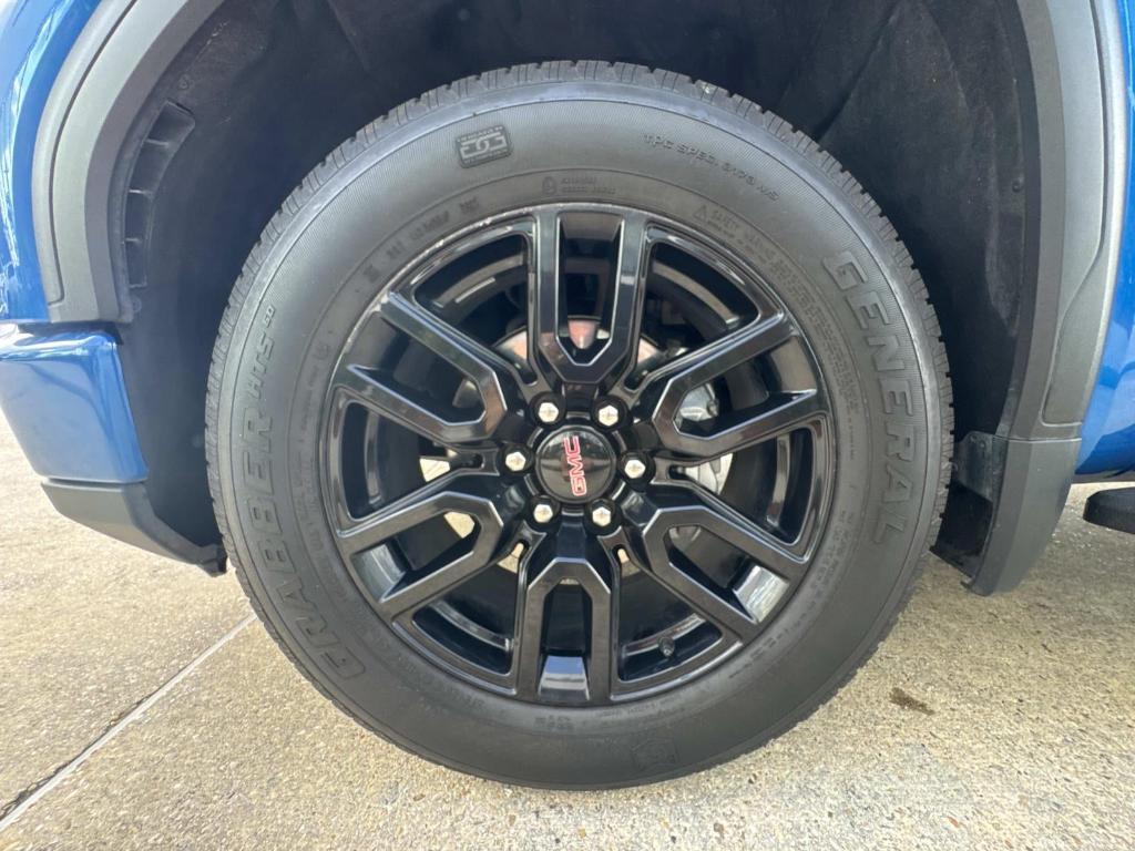 used 2023 GMC Sierra 1500 car, priced at $33,998