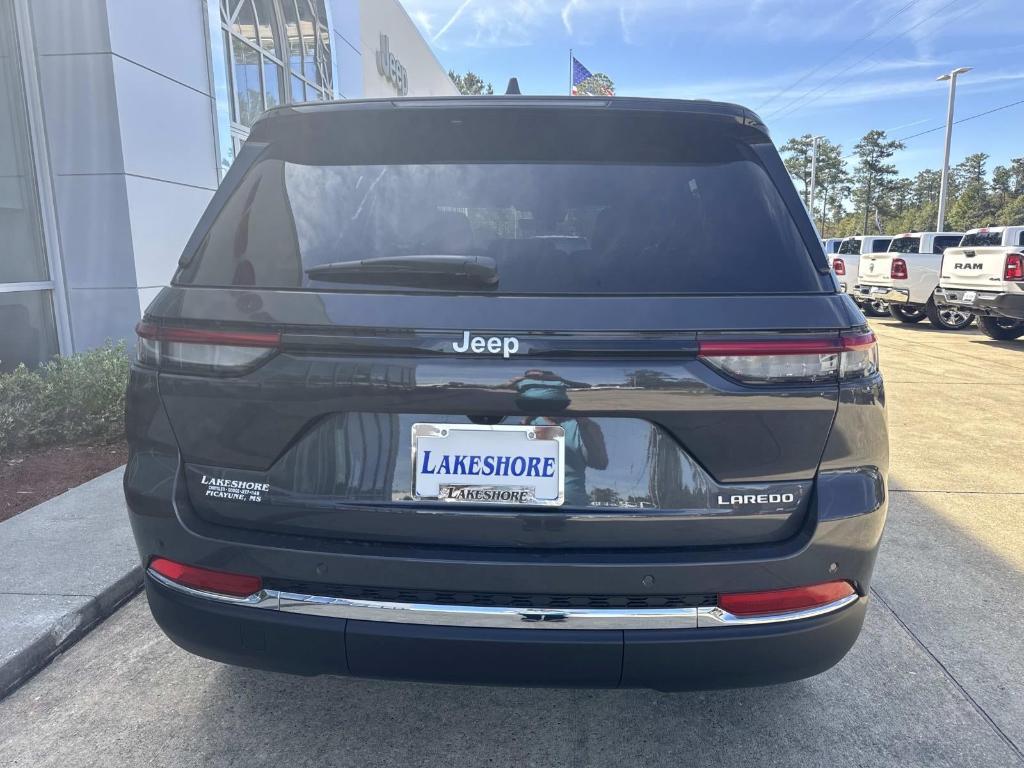 new 2025 Jeep Grand Cherokee car, priced at $36,875