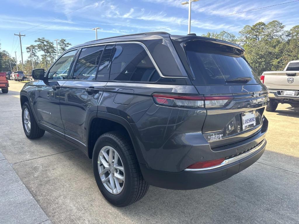 new 2025 Jeep Grand Cherokee car, priced at $36,875