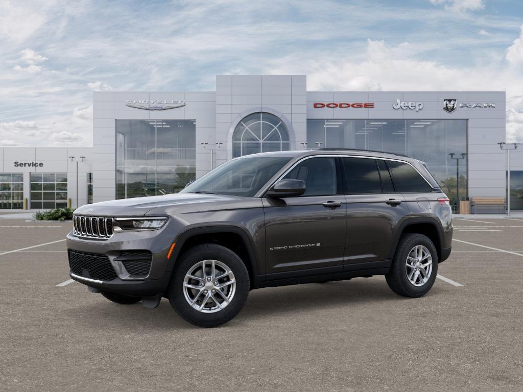 new 2025 Jeep Grand Cherokee car, priced at $36,875