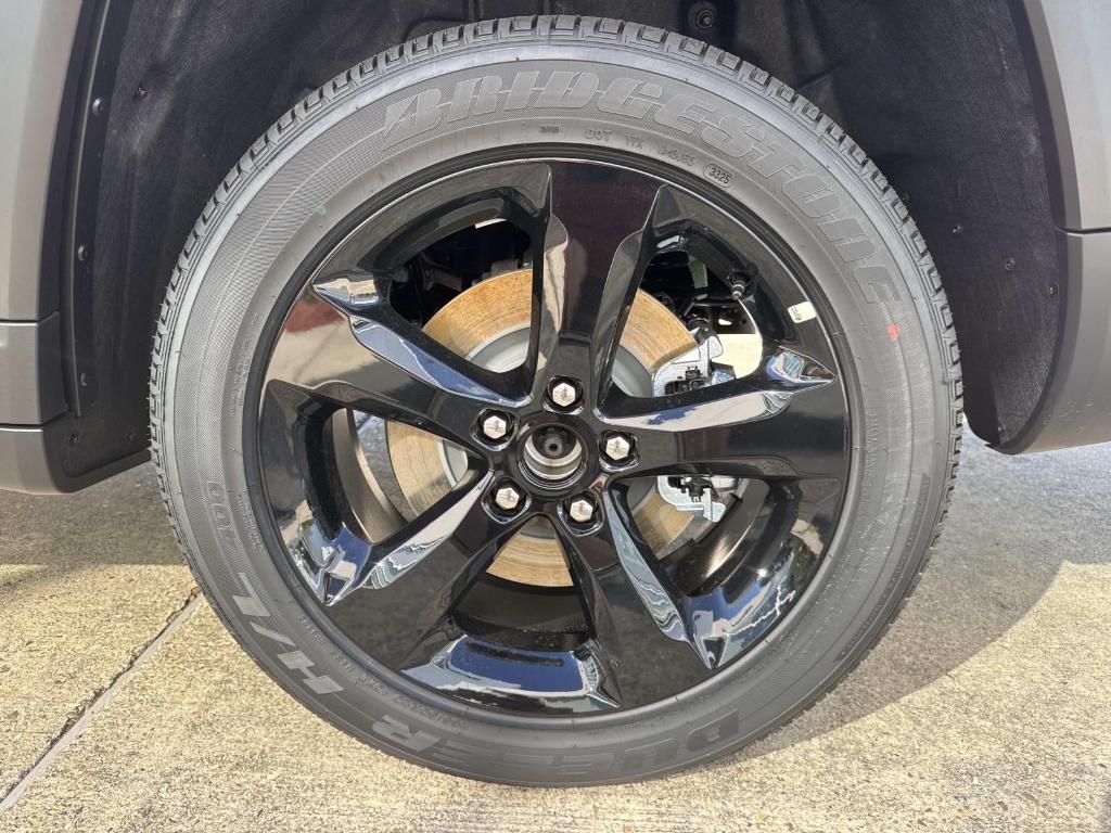 new 2025 Jeep Grand Cherokee L car, priced at $44,875