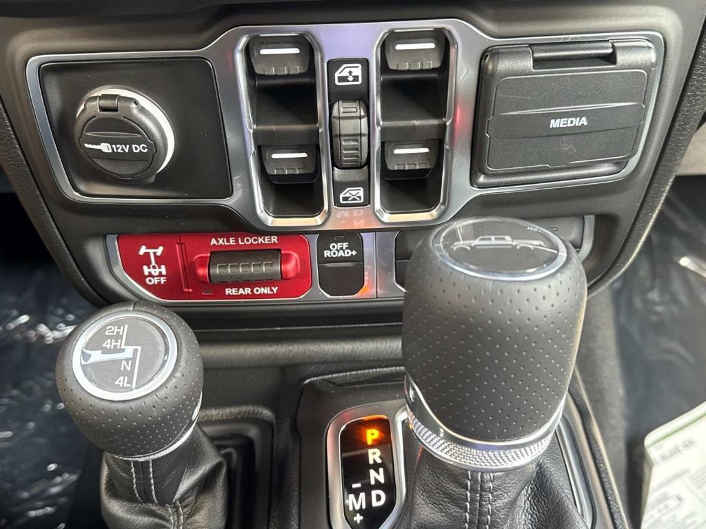 new 2025 Jeep Gladiator car, priced at $56,325