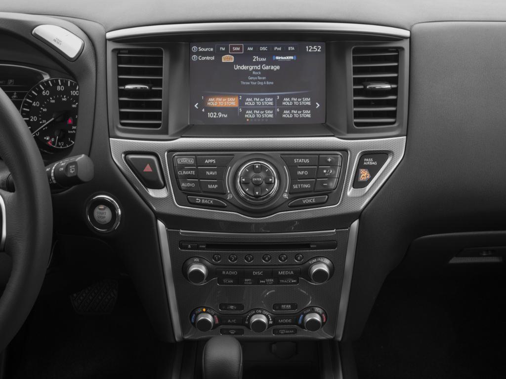 used 2018 Nissan Pathfinder car