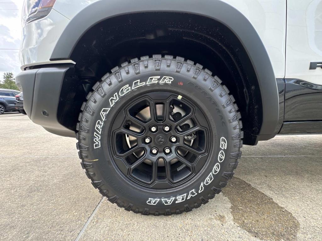 new 2025 Ram 1500 car, priced at $68,970
