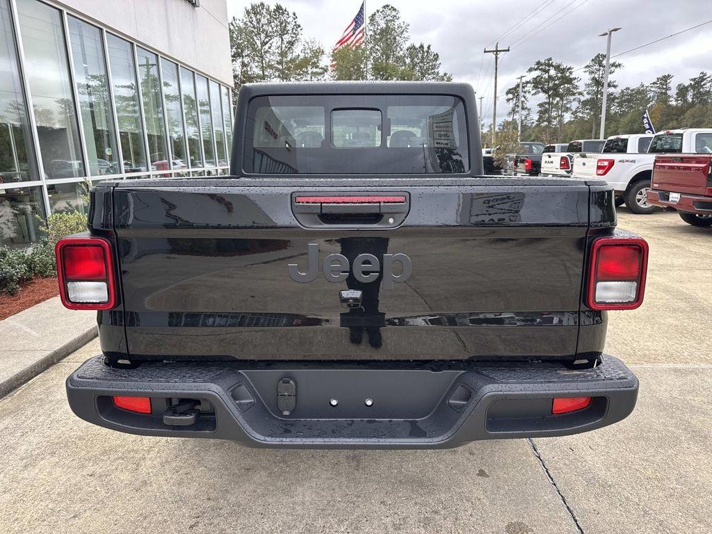 new 2026 Jeep Gladiator car