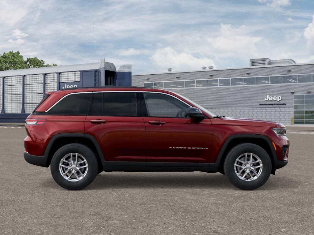 new 2025 Jeep Grand Cherokee car, priced at $36,725