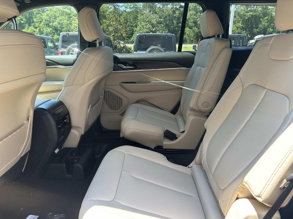 new 2025 Jeep Grand Cherokee L car, priced at $46,125