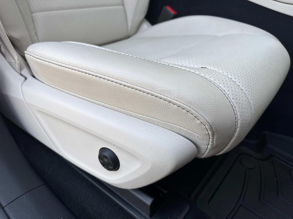 used 2022 Mercedes-Benz GLE 350 car, priced at $44,998