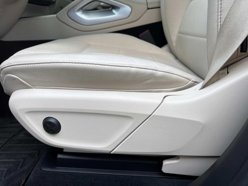 used 2022 Mercedes-Benz GLE 350 car, priced at $44,998