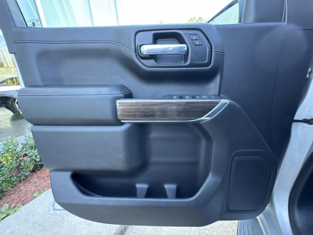used 2021 Chevrolet Silverado 1500 car, priced at $21,998