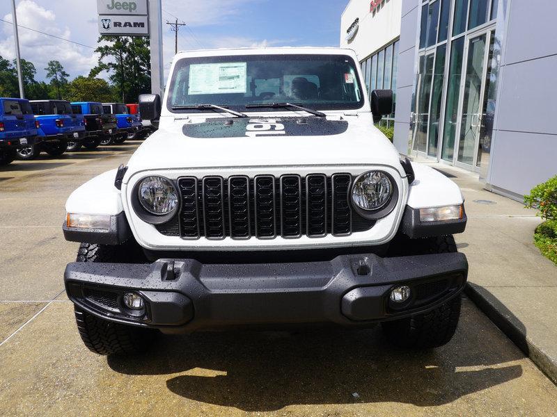 new 2024 Jeep Gladiator car, priced at $48,225