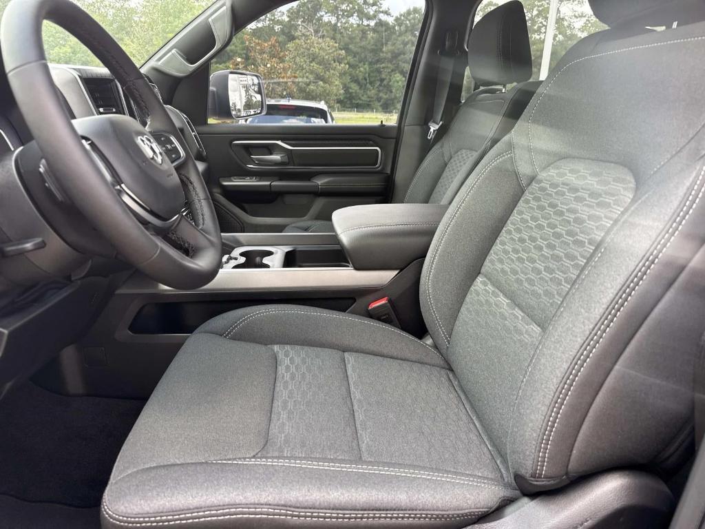 new 2025 Ram 1500 car, priced at $58,725