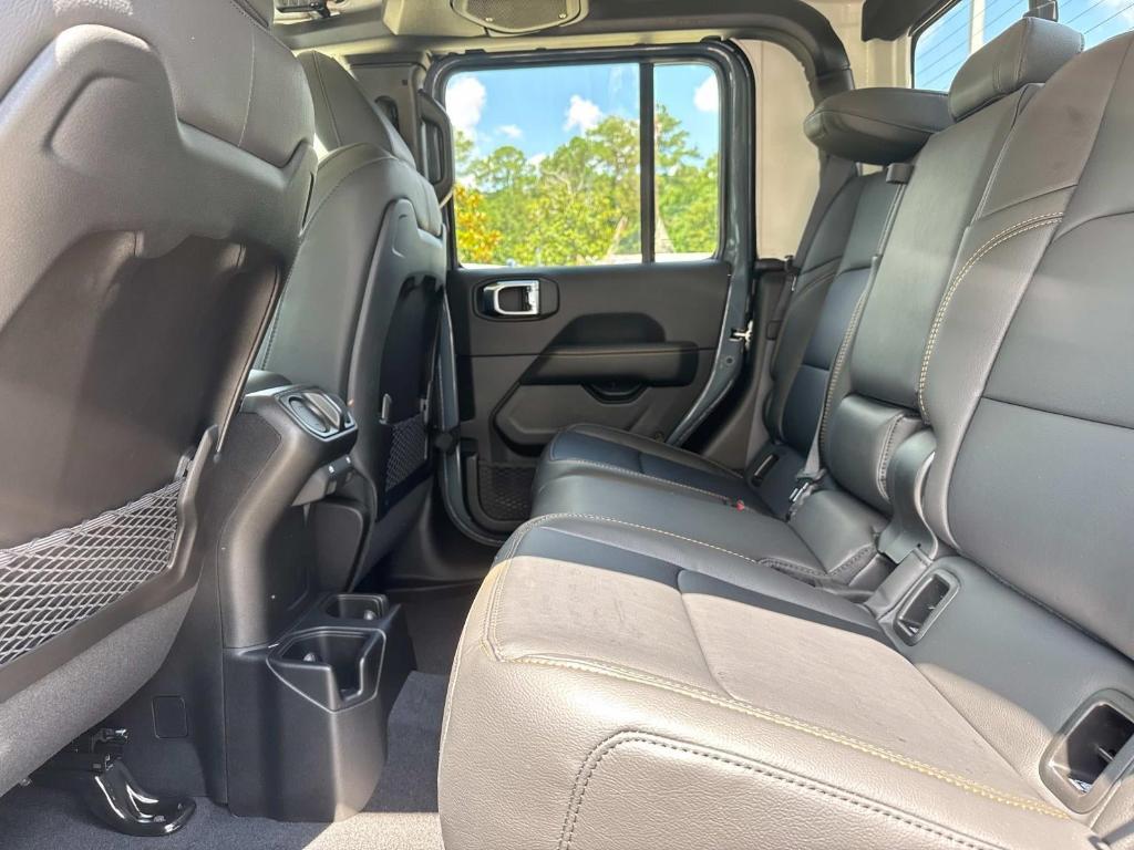 new 2025 Jeep Gladiator car, priced at $46,435