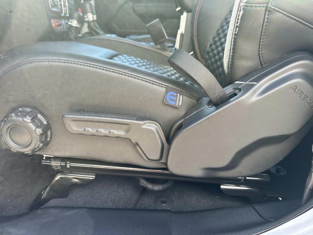 new 2025 Jeep Gladiator car, priced at $52,605