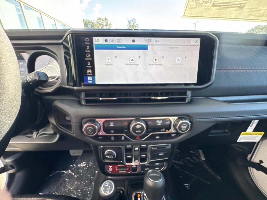 new 2025 Jeep Gladiator car, priced at $52,605