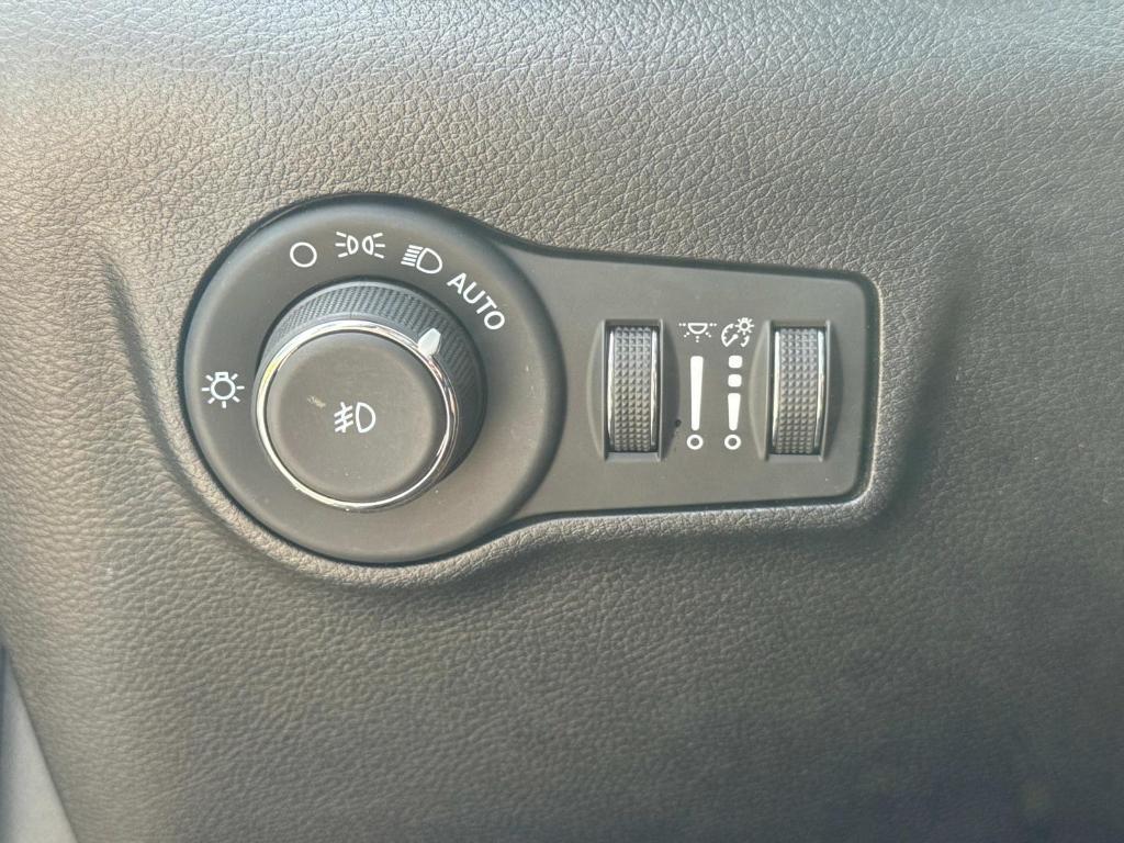 used 2022 Jeep Compass car, priced at $23,998