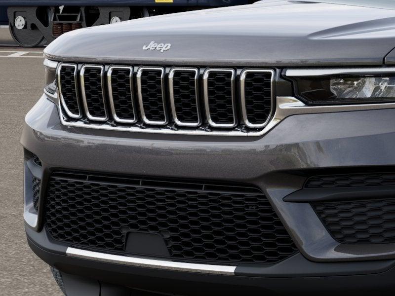 new 2025 Jeep Grand Cherokee car, priced at $36,125