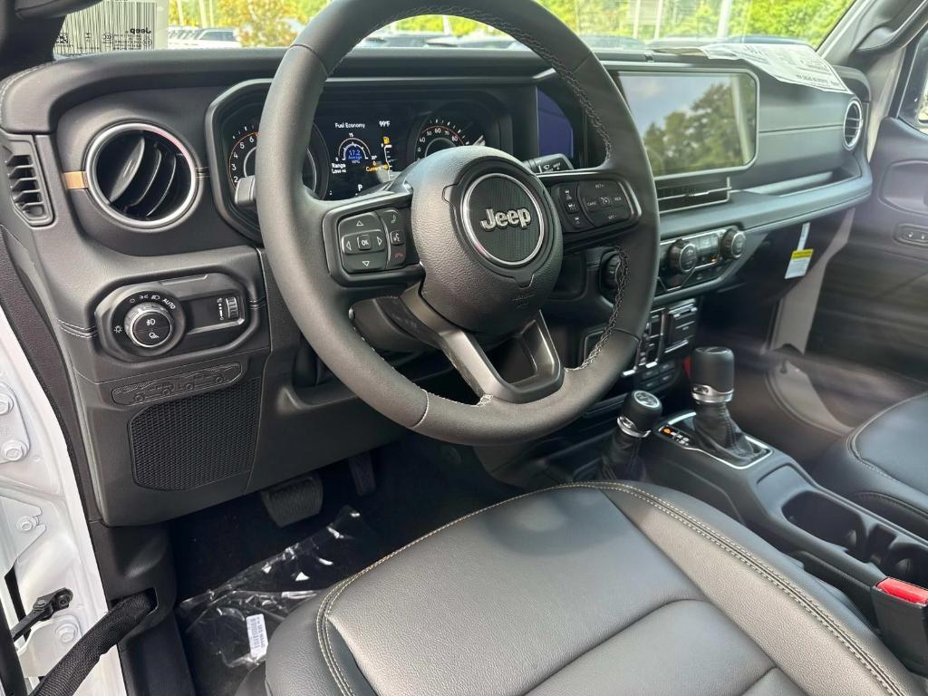 new 2025 Jeep Gladiator car, priced at $48,795