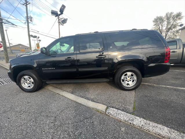 used 2009 Chevrolet Suburban car, priced at $7,588