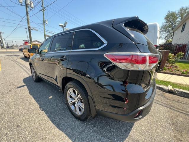 used 2015 Toyota Highlander car, priced at $10,988