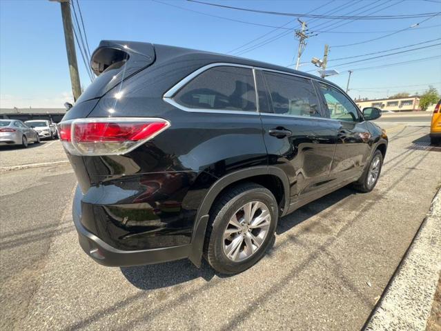 used 2015 Toyota Highlander car, priced at $10,988