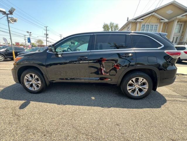 used 2015 Toyota Highlander car, priced at $10,988