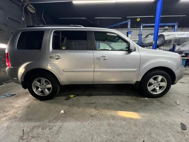 used 2010 Honda Pilot car, priced at $7,588