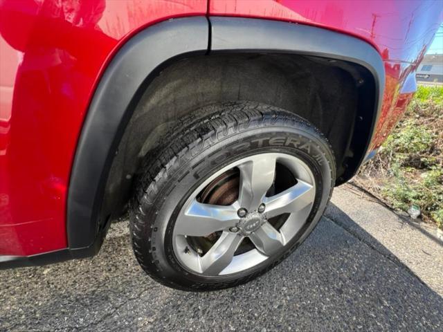 used 2011 Jeep Grand Cherokee car, priced at $5,988