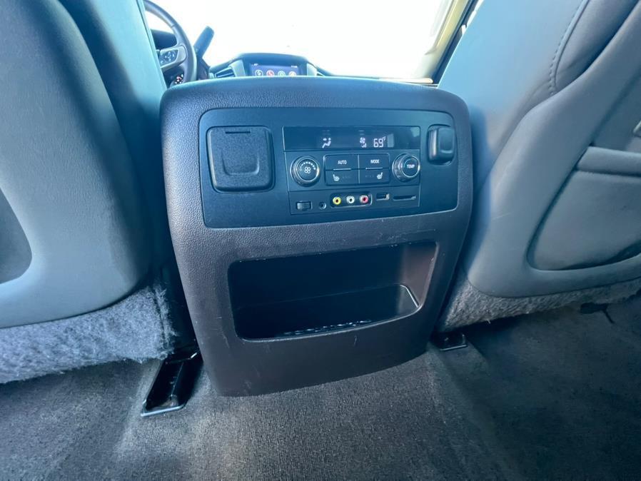 used 2015 GMC Yukon car, priced at $18,988