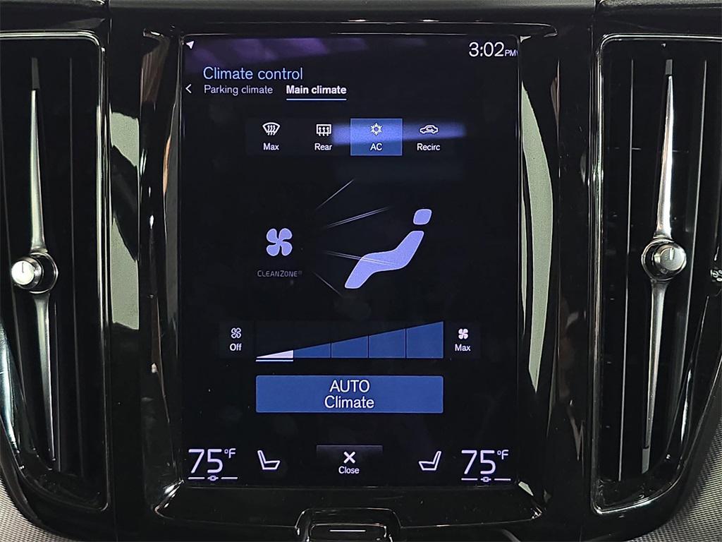used 2021 Volvo XC60 Recharge Plug-In Hybrid car, priced at $31,995