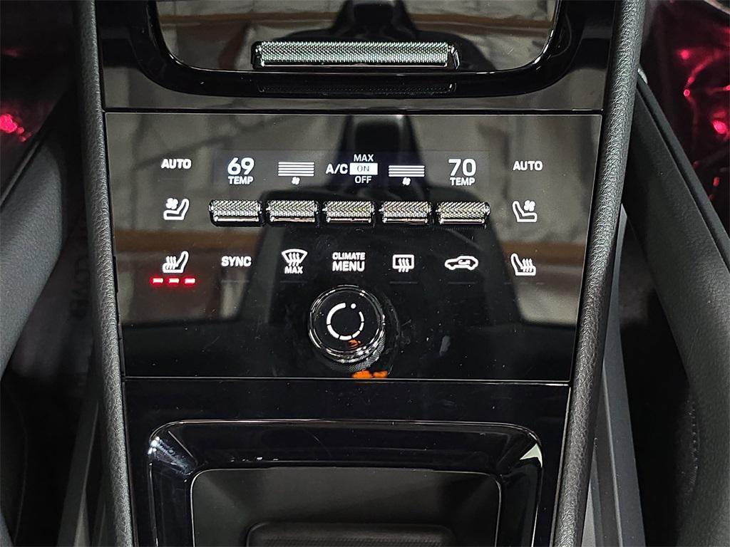 used 2025 Porsche Cayenne car, priced at $91,995
