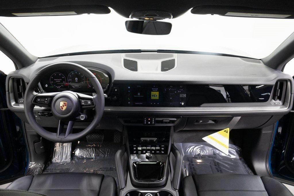 used 2025 Porsche Cayenne car, priced at $92,995