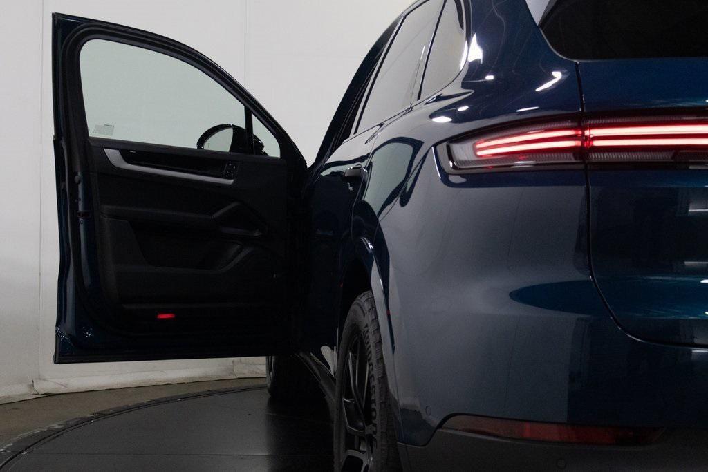 used 2025 Porsche Cayenne car, priced at $92,995