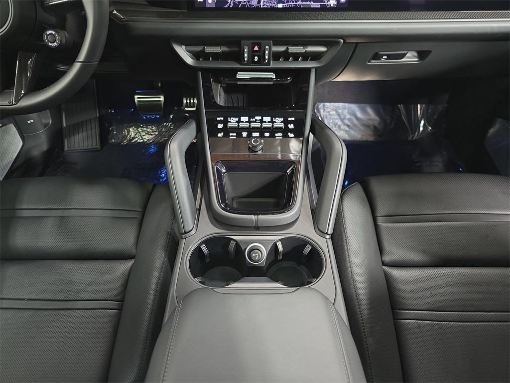 used 2025 Porsche Cayenne car, priced at $159,995