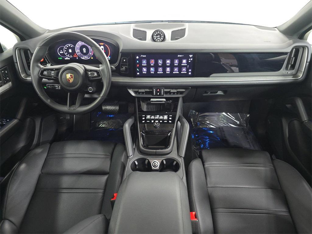 used 2025 Porsche Cayenne car, priced at $95,995