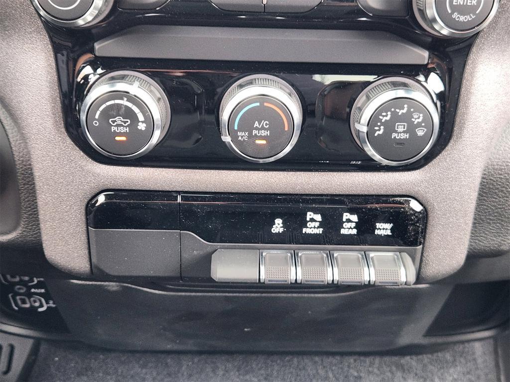 new 2025 Ram 1500 car, priced at $41,760