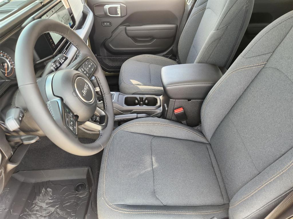 new 2025 Jeep Wrangler car, priced at $53,101