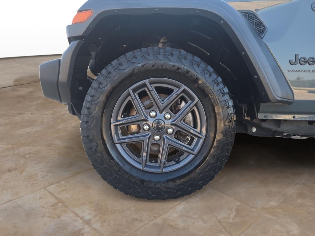 used 2024 Jeep Wrangler car, priced at $35,600