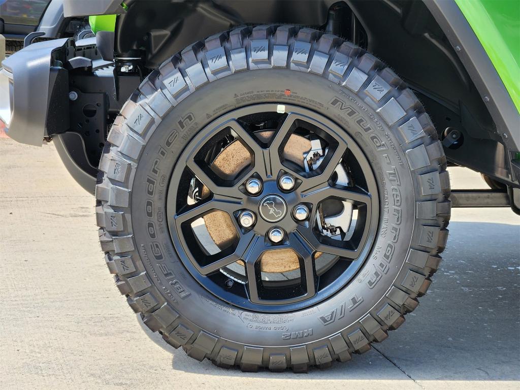 new 2025 Jeep Gladiator car, priced at $43,103